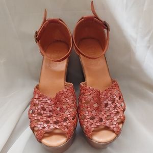 Leather platform sandals